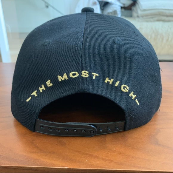 Elyon SnapBack Cap - Picture 3 of 3